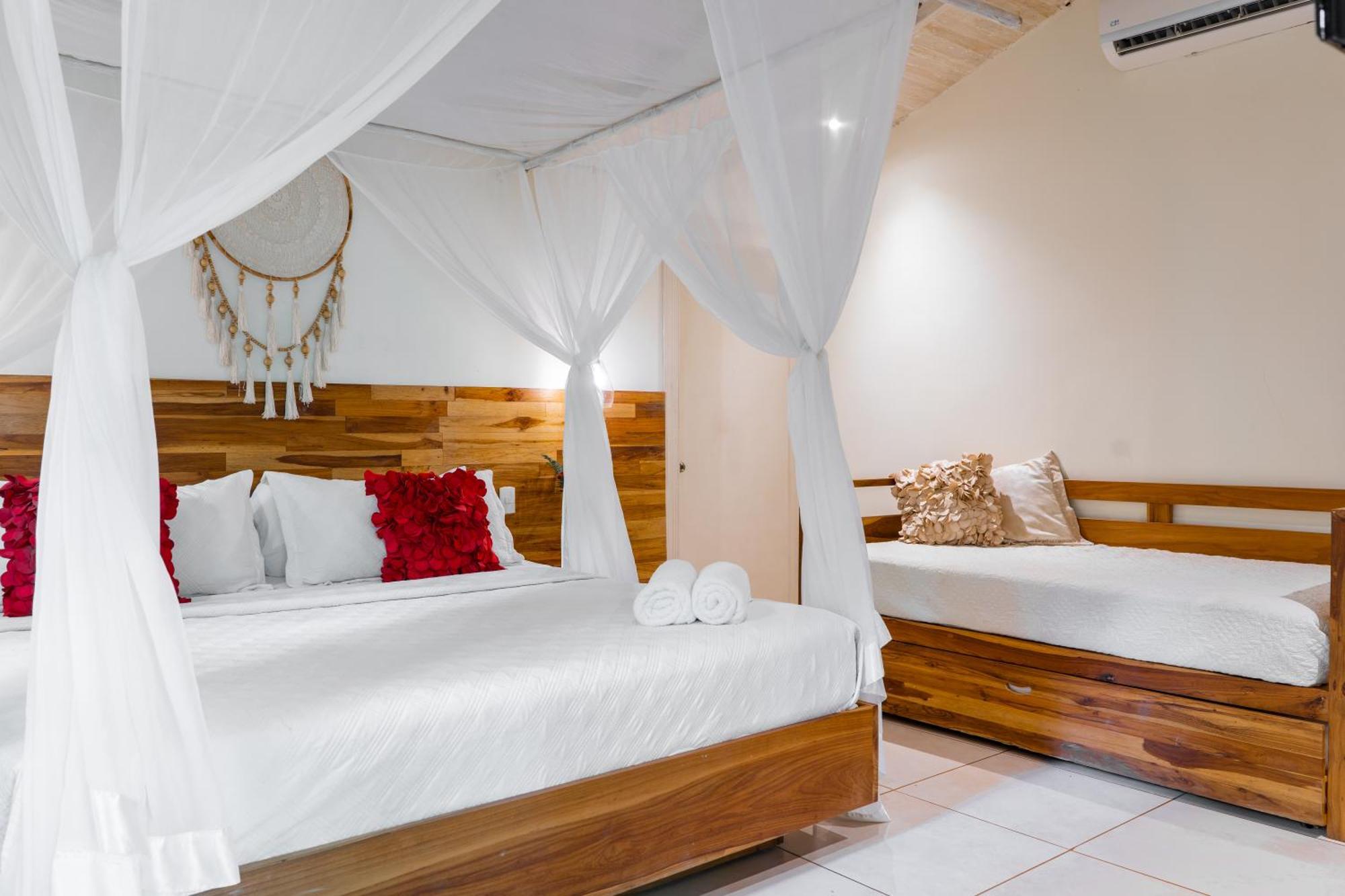 Banana Beach Bungalows Playa Santa Teresa  Екстер'єр фото